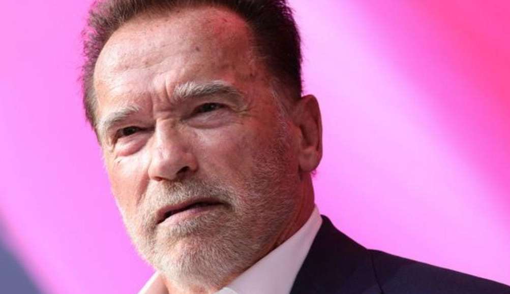 Shwarzenegger faz divertido comentário sobre intimidade com namorada