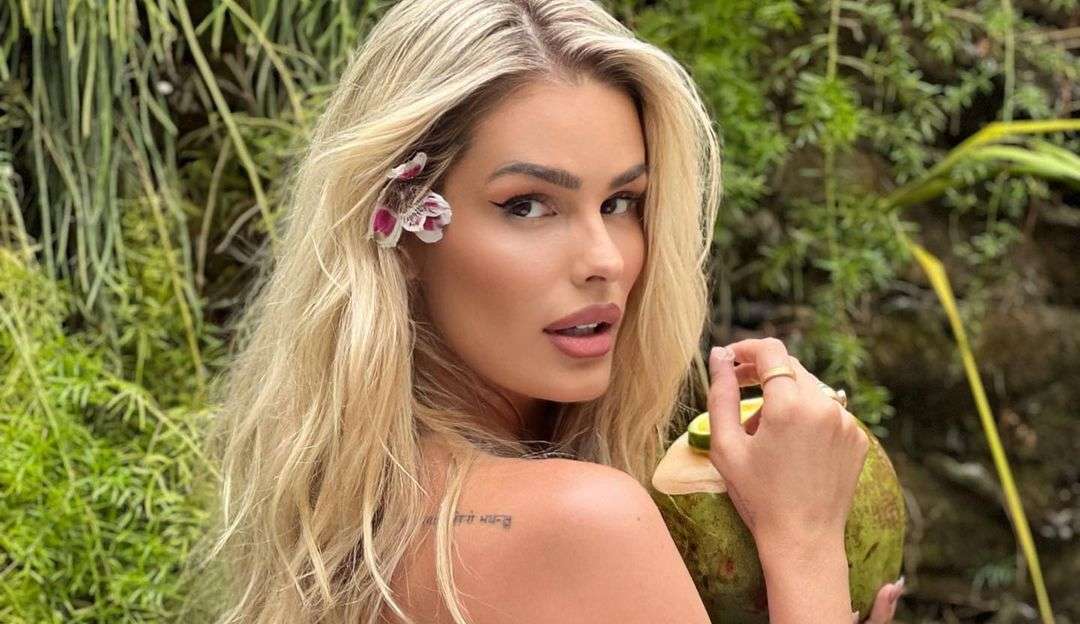 Yasmin Brunet provoca reações de internautas ao exibir tatuagens