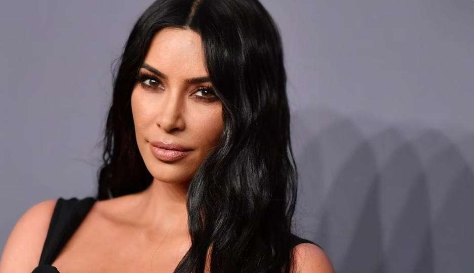 Kim Kardashian desabafa sobre tumultuado relacionamento com Kanye West