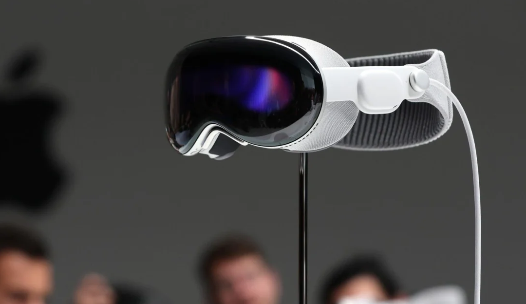 Apple ingressa no mercado de VR, reacendendo rivalidade com Meta
