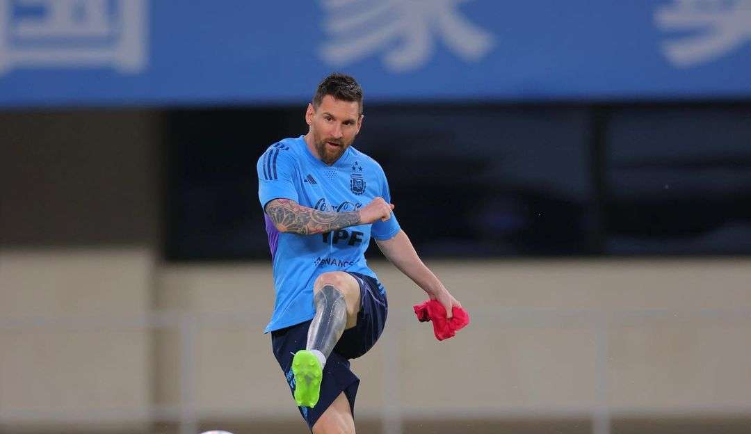 Messi adianta férias e desfalca Argentina em segundo amistoso