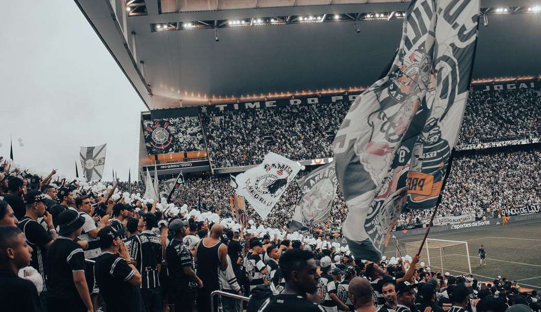 STJD pune Corinthians por cânticos homofóbicos proferidos pela torcida