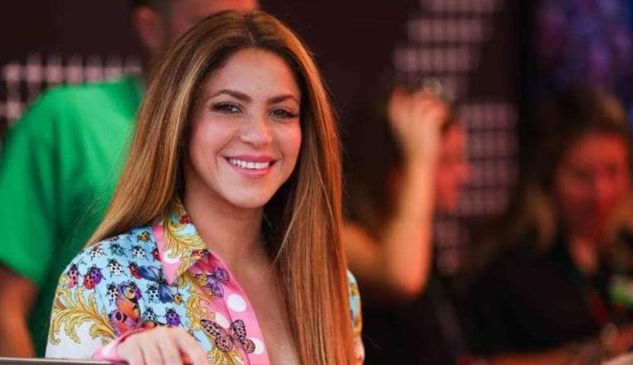 Jornal inglês divulga nome de cupido do romance entre Shakira e Lewis Hamilton