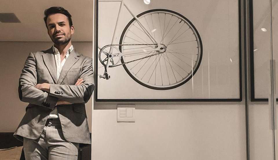 Dr. Jonas Lima: O Cirurgião Plástico que rompe barreiras e inspira através das redes sociais