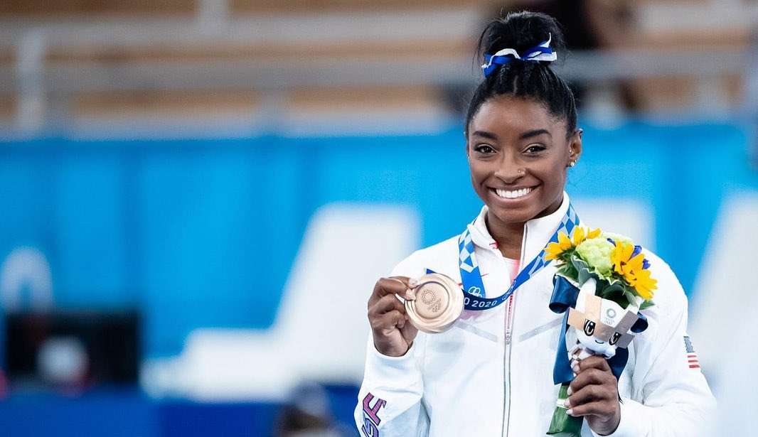 Ginasta Simone Biles retorna às competições