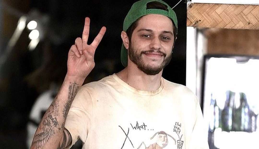 Pete Davidson é internado em clínica de reabilitação para tratar de sua saúde mental