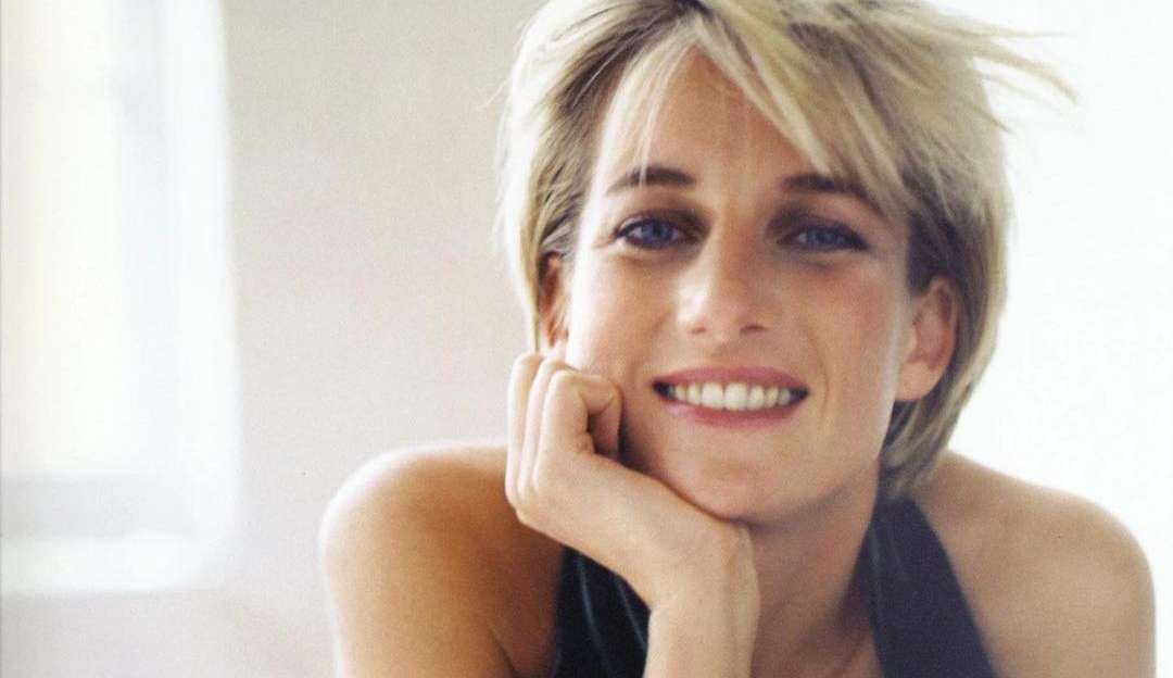 Princesa Diana segue como forte ícone fashion mais de 25 anos após morte