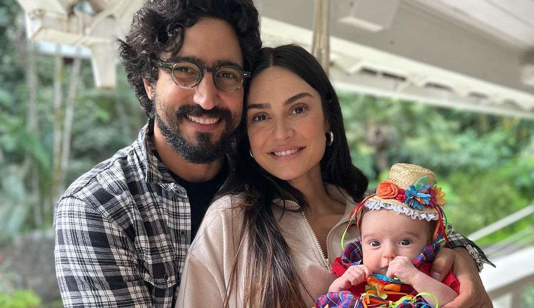 Filha de dois meses de Thaila Ayala e Renato Góes passa por cirurgia no coração