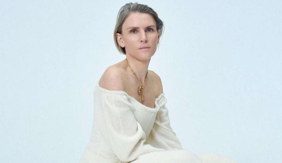 Chloé anuncia saída de Gabriela Hearst da direção criativa e deixa posto em aberto
