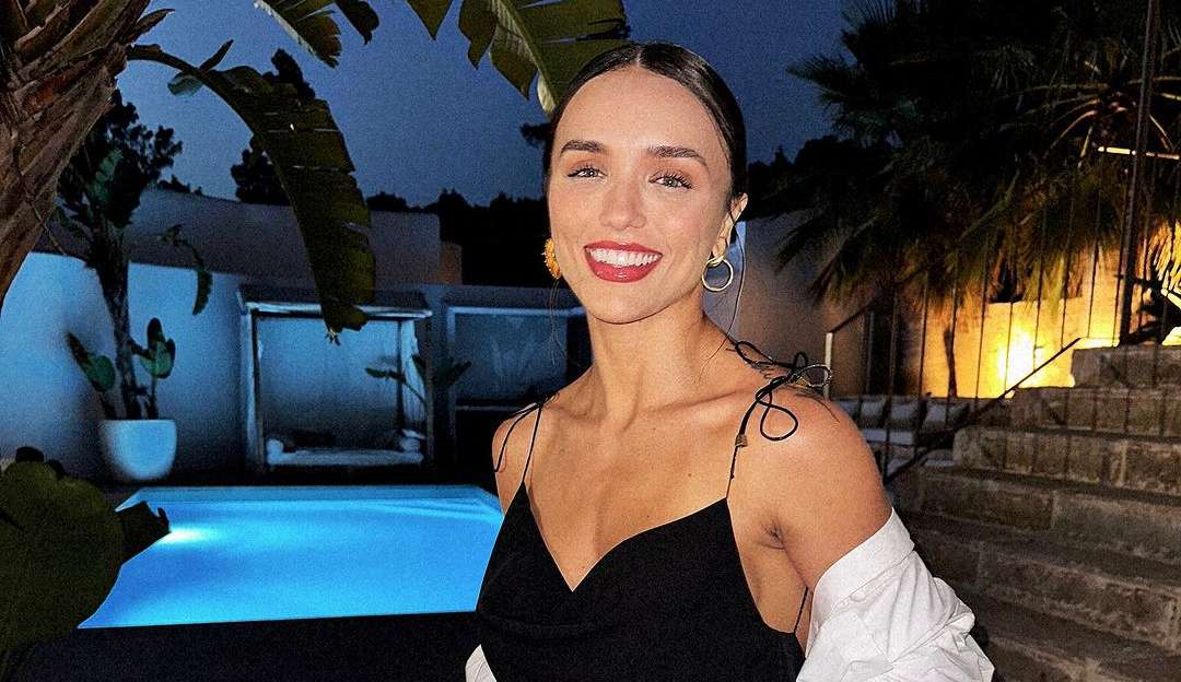 Rafa Kalimann curte verão europeu em Ibiza com o namorado