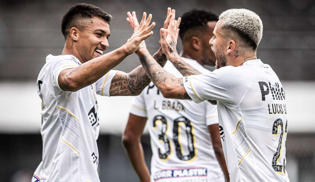Santos vence Goiás e encerra sequência de jogos sem vitória