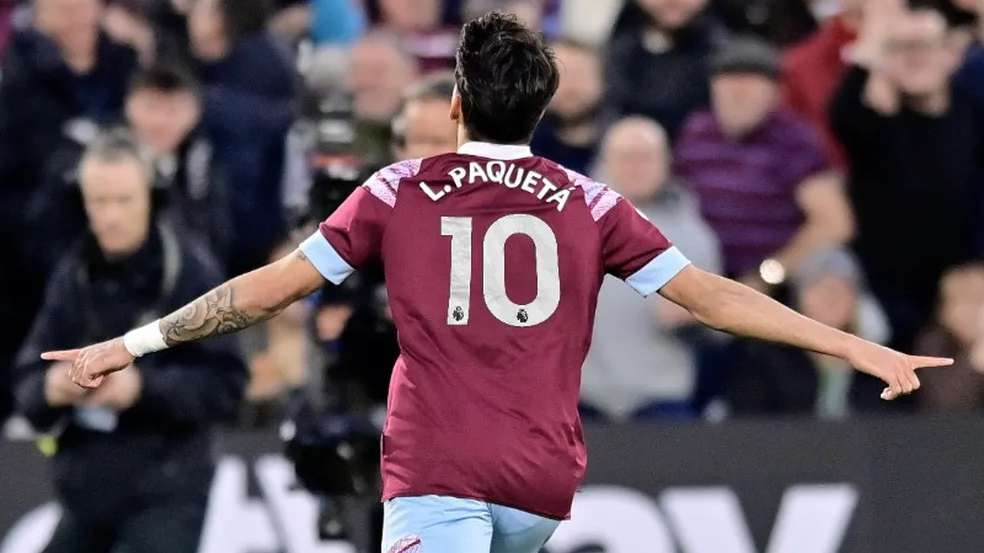 Lucas Paquetá herda a camisa 10 de Lanzini no West Ham