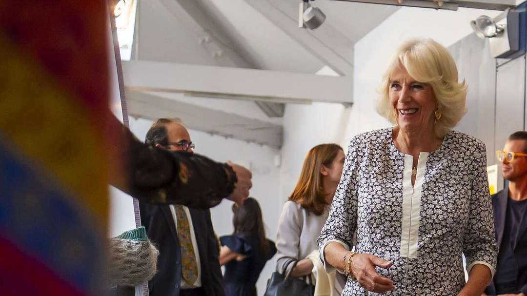 Ex-nora revela que rainha Camilla teve dificuldades em enfrentar o ódio do público
