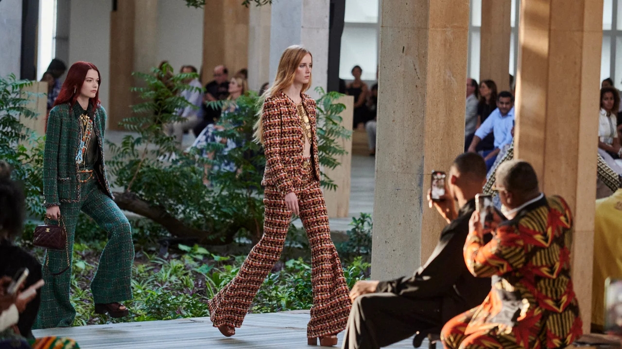 Chanel revela Inglaterra como passarela do próximo desfile MÉTIERS D’ART