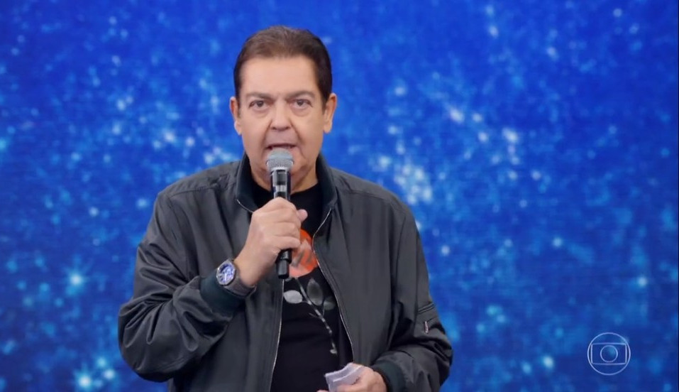 Apresentador Fausto Silva segue internado com infecção urinária, mas apresenta melhora