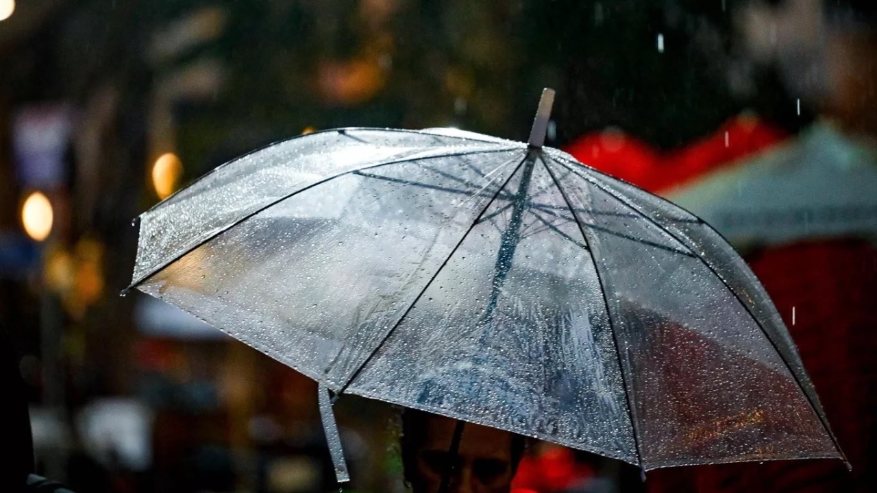 Semana começa quente na maior parte do país, mas uma frente fria irá se formar na quarta-feira
