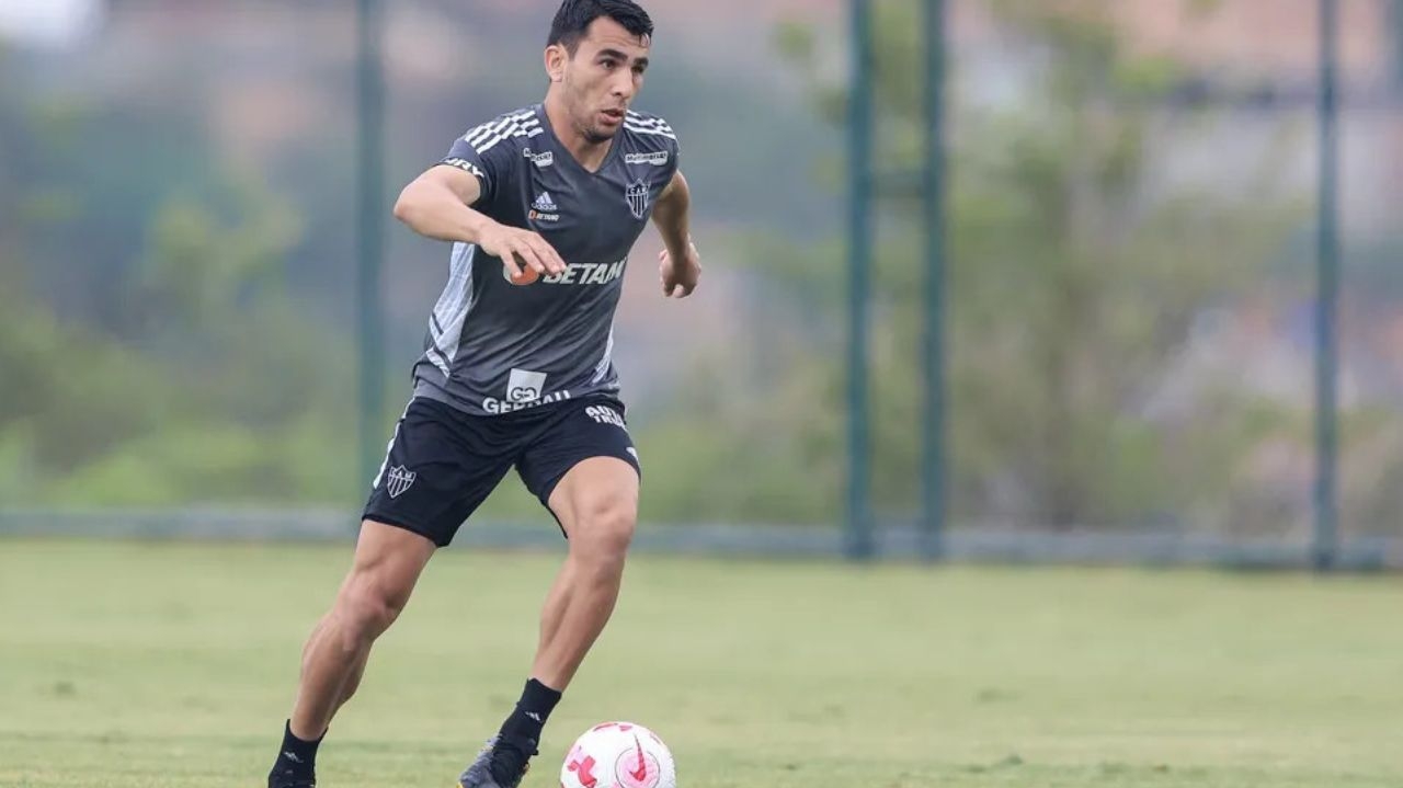 Júnior Alonso, ex-Atlético-MG, entra na mira do Santos