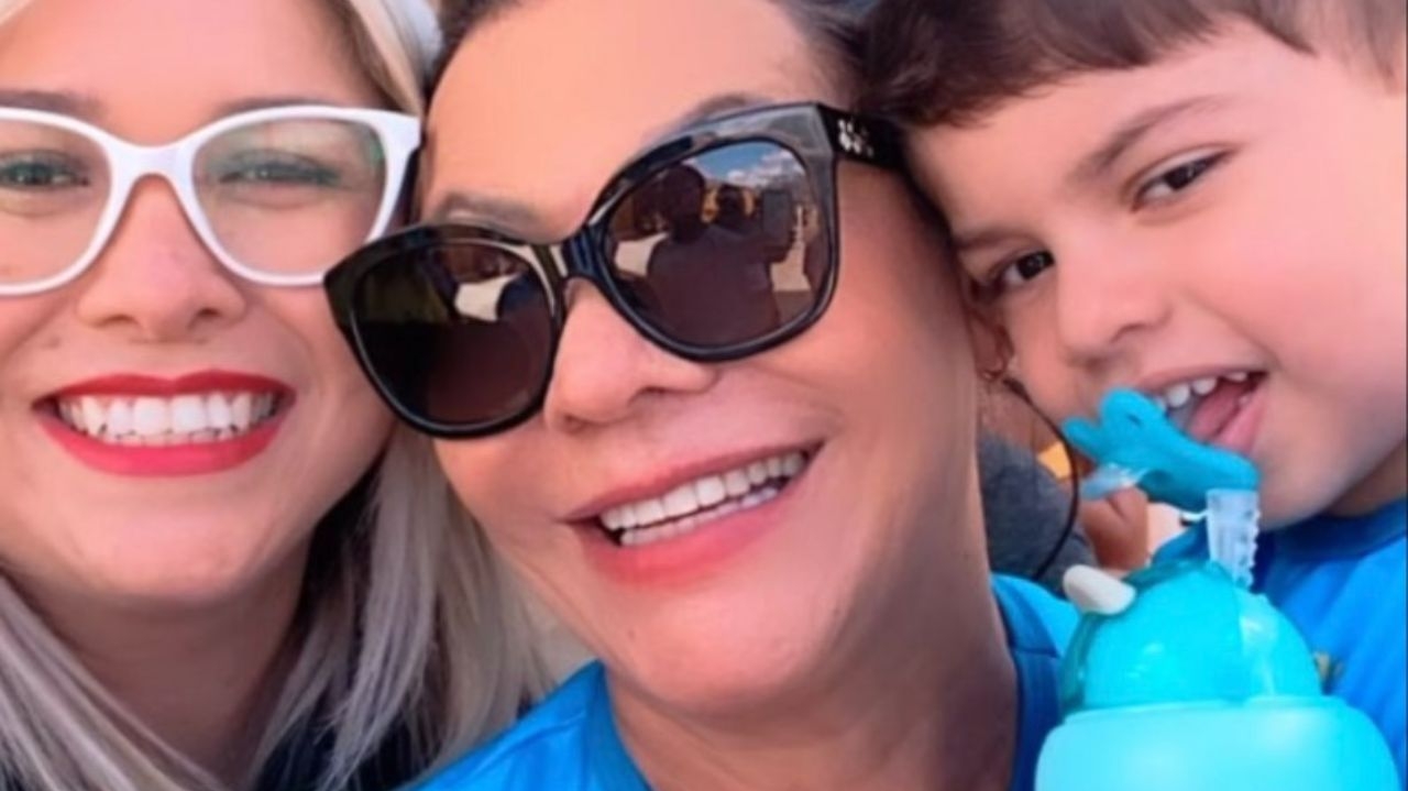 Sósia de Marília Mendonça se manifesta após ataques por encontro com família da cantora