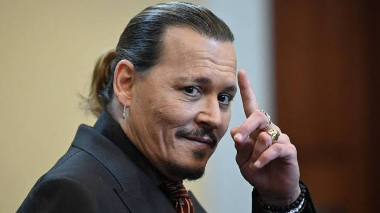 Jhonny Deep foi encontrado inconsciente em hotel e banda cancela shows