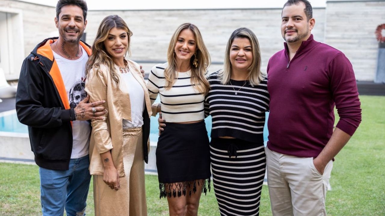 Troca de Esposas: participantes se conhecem pessoalmente e compartilham suas experiências com a nova família