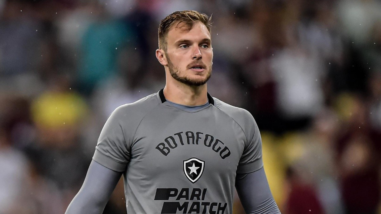 Lucas Perri elogia o goleiro alemão Neuer