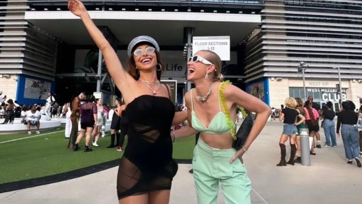Sabrina Sato ousa em tubinho preto e sexy para show da cantora Beyoncé em NY