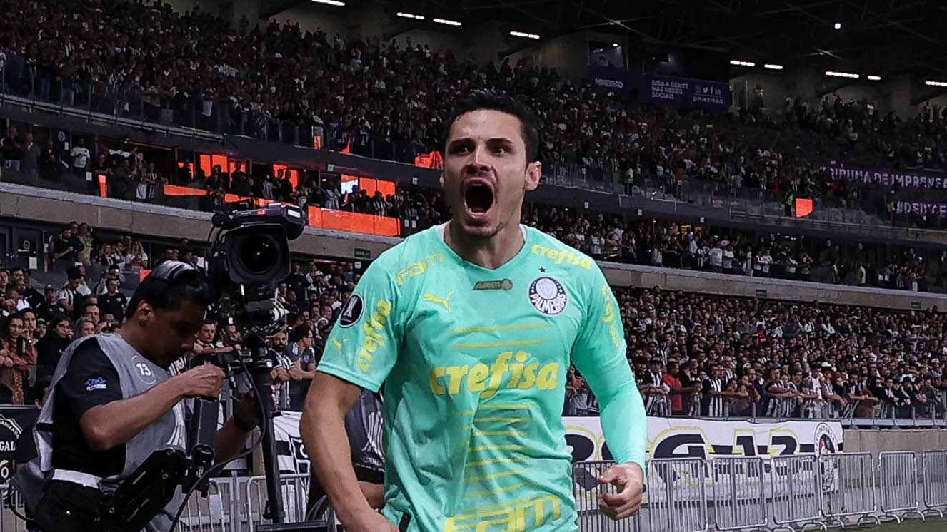Com gol de Raphael Veiga, Palmeiras vence o Atlético-MG no primeiro jogo das oitavas de final da Libertadores