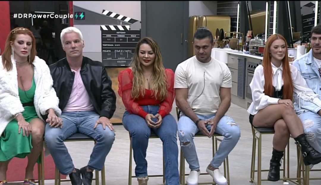 Poder do casal power surpreende e primeira D.R quádrupla é formada no ‘Power Couple’