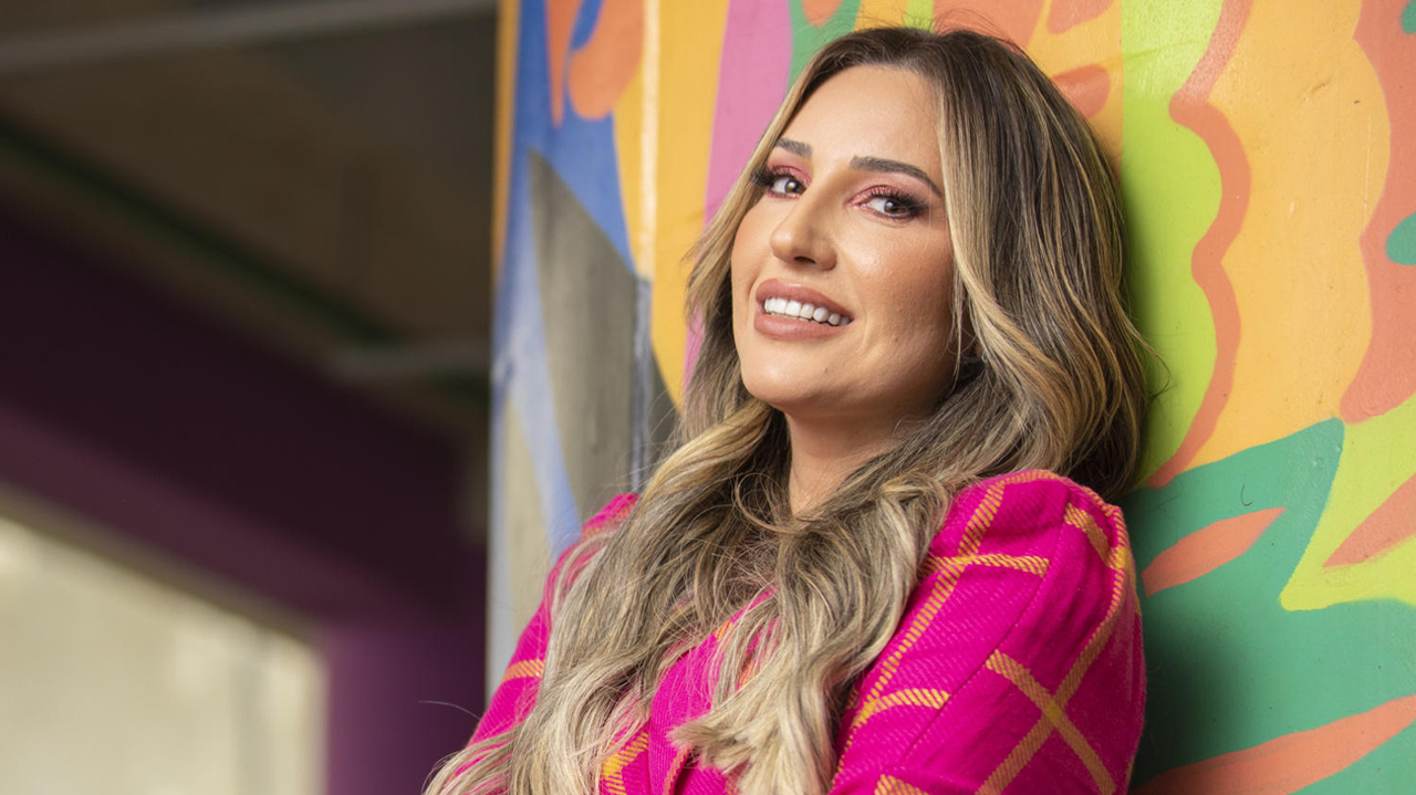 Amanda conta como tem gastado o prêmio do “BBB 23”