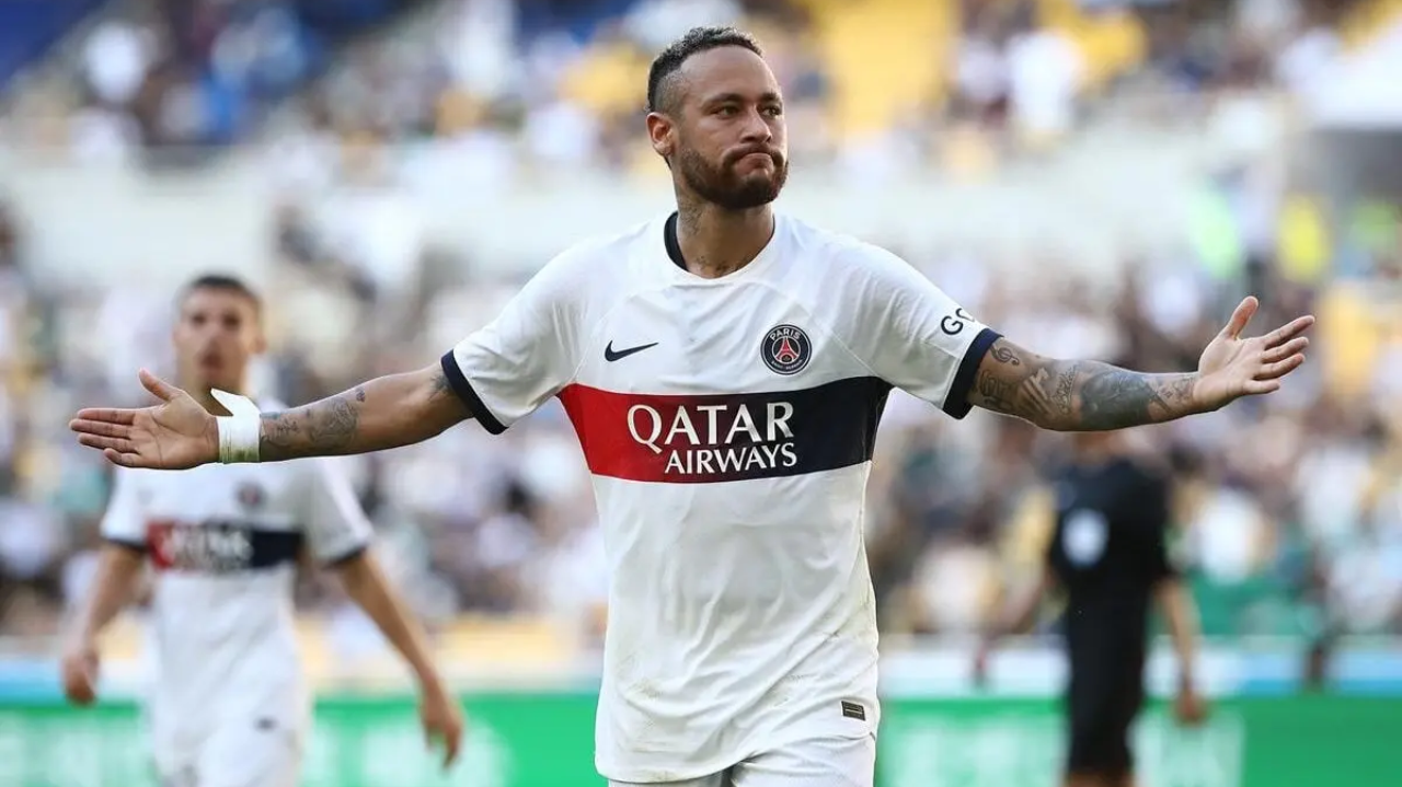 Neymar se torna a contratação mais cara da história da Arábia Saudita