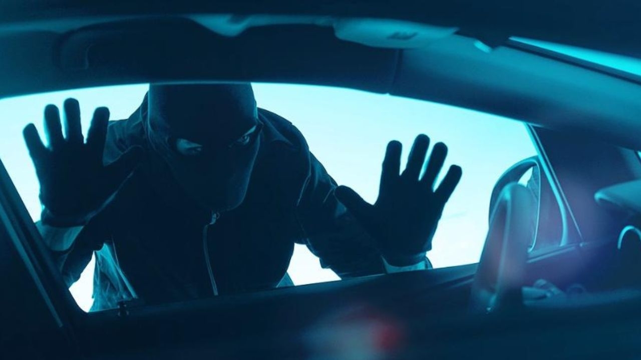 Nova onda de crime: ladrões de carros adotam táticas “hacker” para roubar modelos modernos