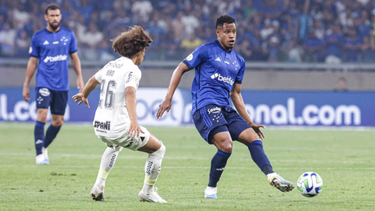Corinthians arranca empate contra o Cruzeiro com gol nos acréscimos