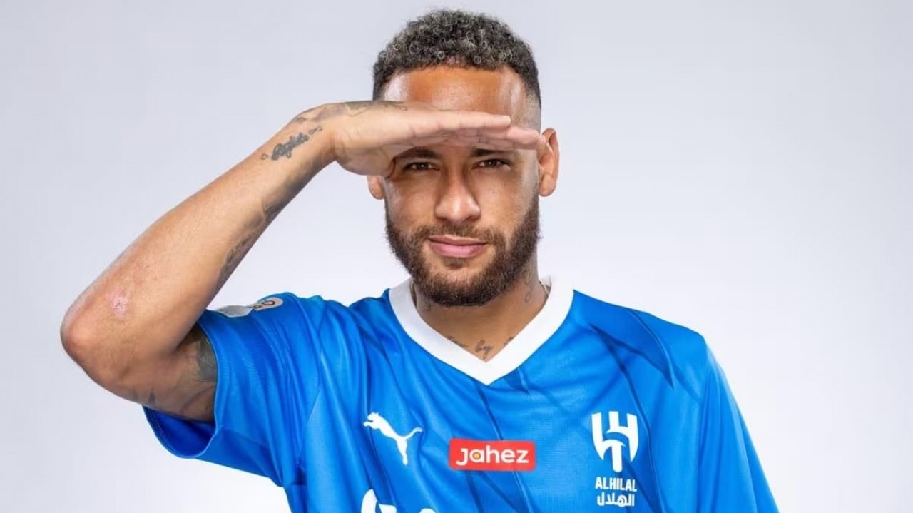 Neymar sofre duas lesões na coxa e deve estrear pelo Al-Hilal em um mês, segundo jornal