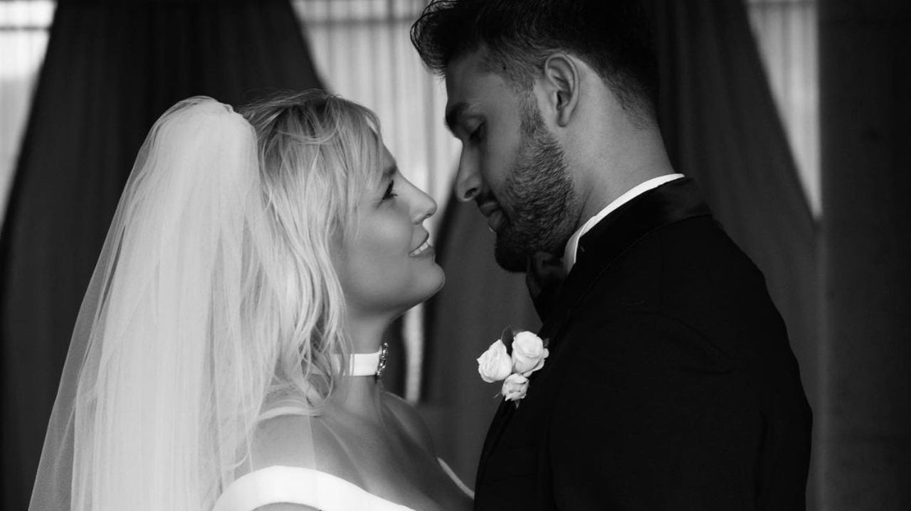 Sam Asghari investe na carreira de ator após divórcio com Britney Spears