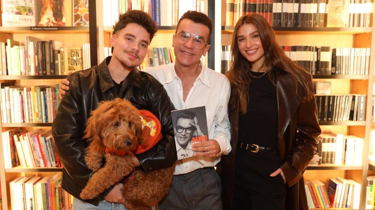 Evento em São Paulo reúne estrelas da moda e do showbiz