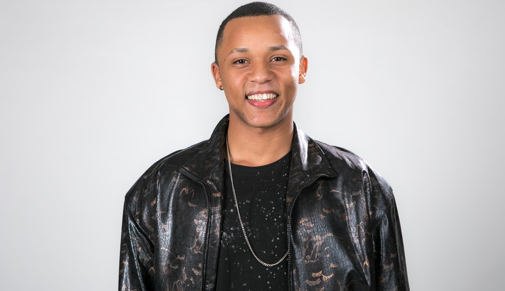 Vencedor do The Voice, Victor Alves, sofre acidente no Rio
