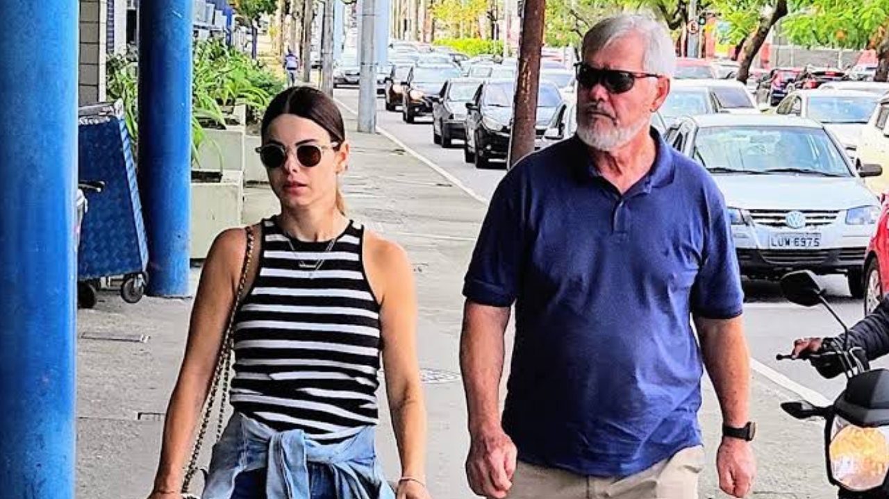 Sthefany Brito visita seu irmão Kayky Brito após atropelamento