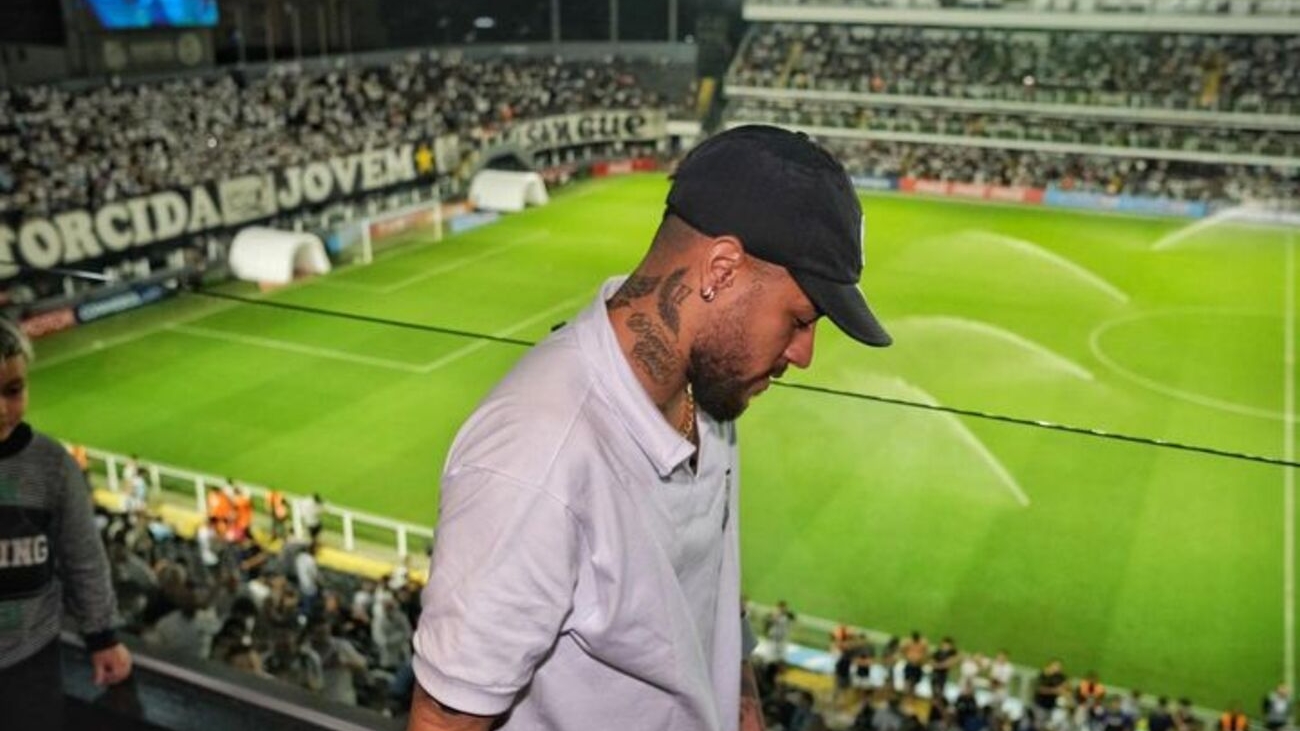 Neymar faz promessa ao Santos: “Pode ter certeza eu vou voltar”