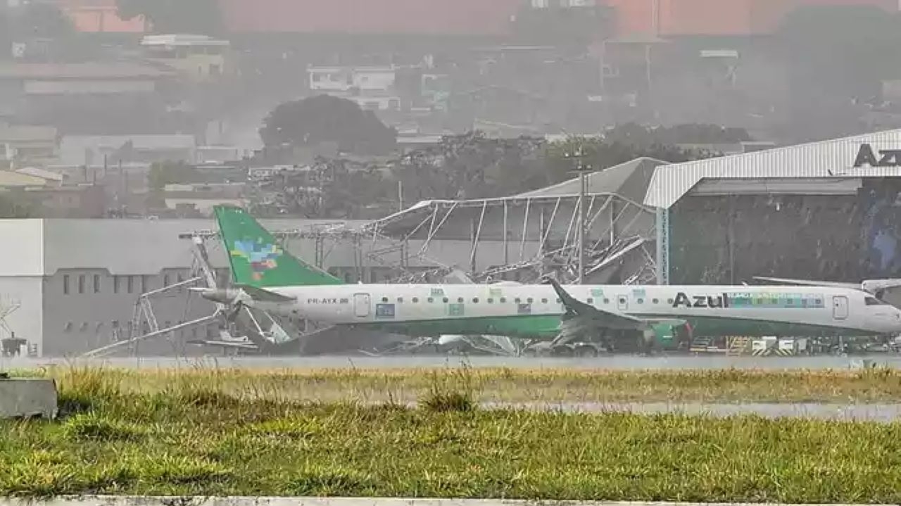 Temporal derruba hangar no Aeroporto da Pampulha