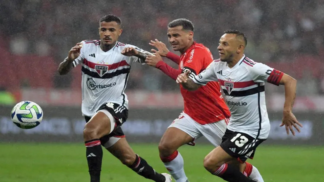 Internacional encerra jejum de vitórias ao vencer o São Paulo