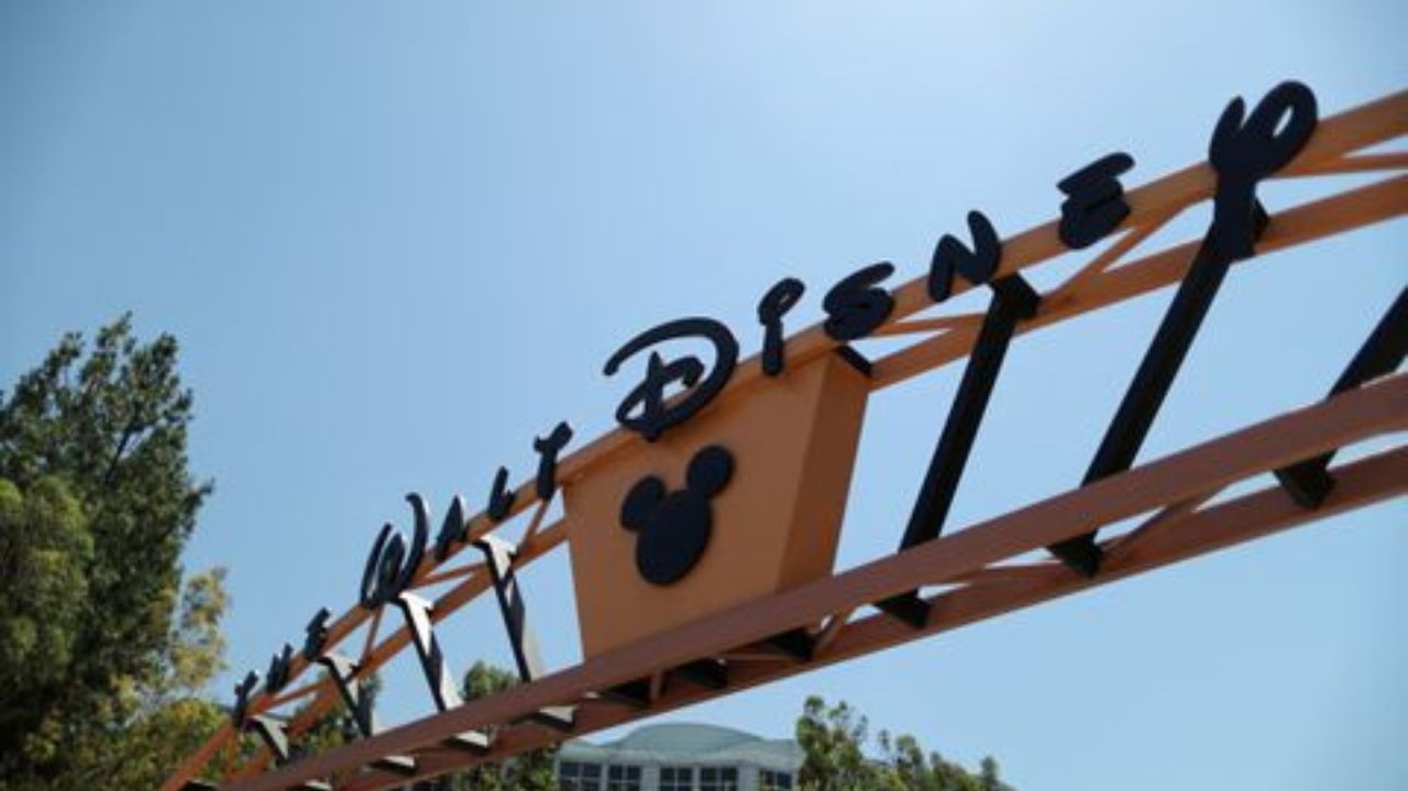 Byron Allen oferece US$ 10 bilhões por alguns ativos de TV da Disney