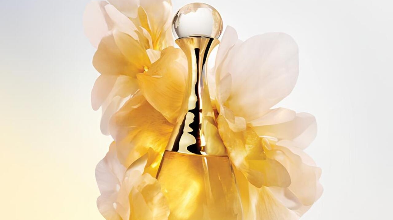 Dior Beauty inaugura J”adore Gallery em São Paulo unindo arte e beleza