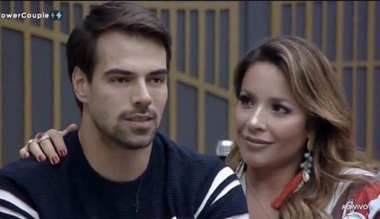 Renata desabafa após voto de Dani e Fábio: ‘Me senti apunhalada’