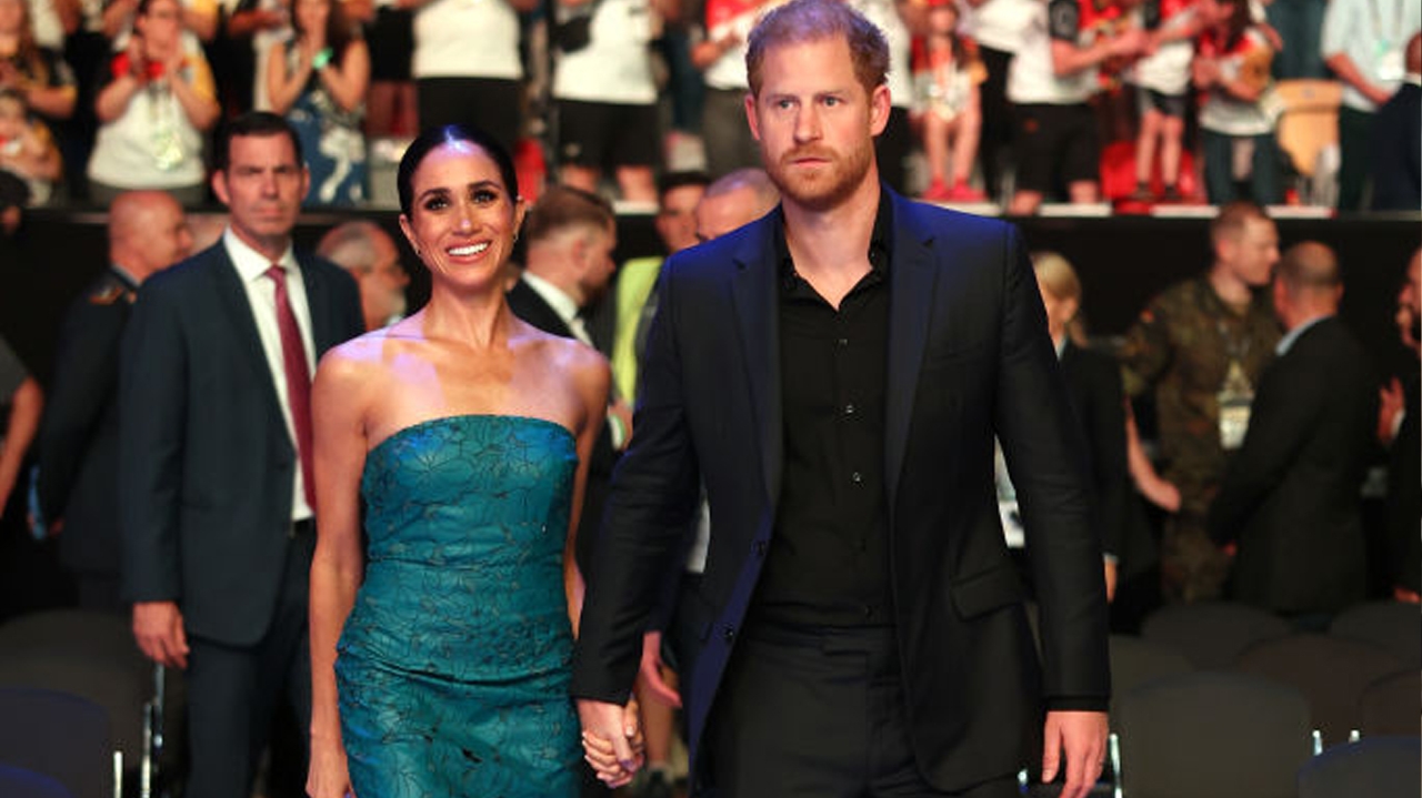 Meghan Markle passa por momento constrangedor em evento beneficente
