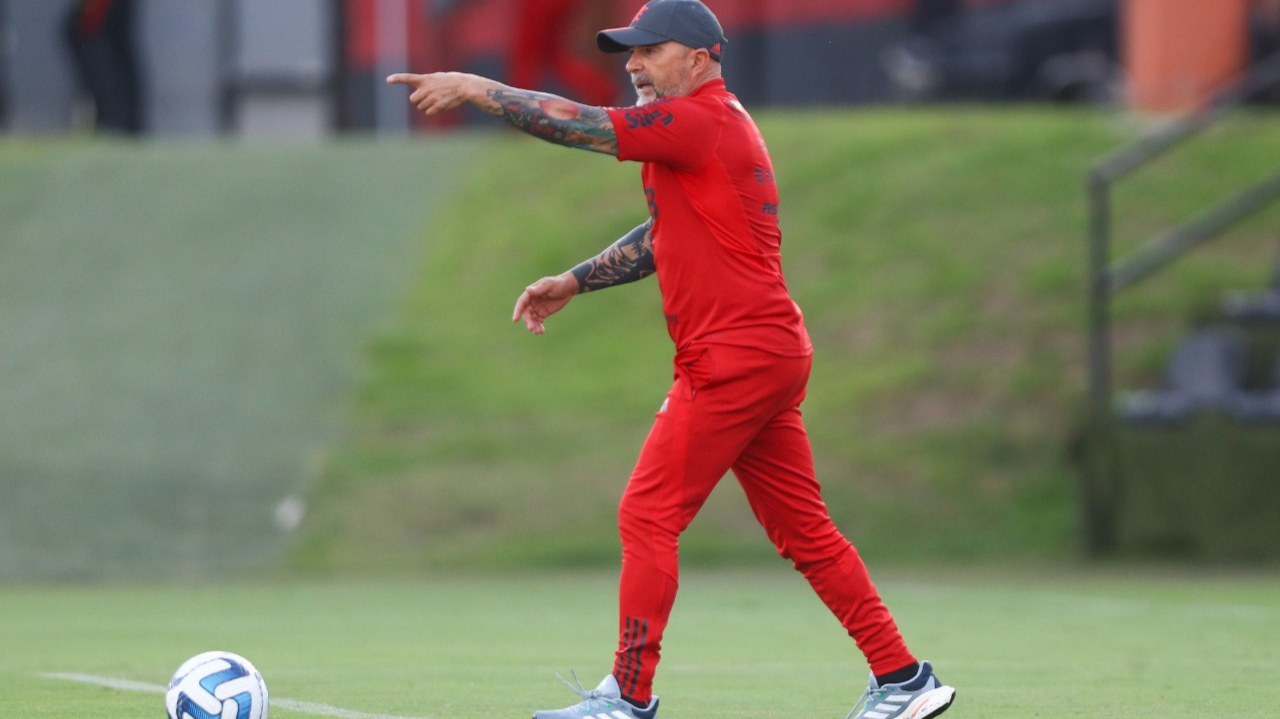 Flamengo em meio ao caos: Sampaoli, novo técnico e a renovação de Bruno Henrique