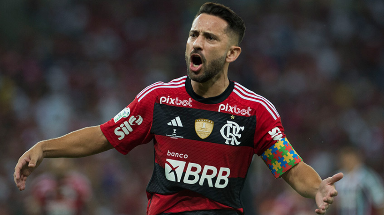 Everton Ribeiro é sondado por clubes brasileiros, mas tem Flamengo como prioridade