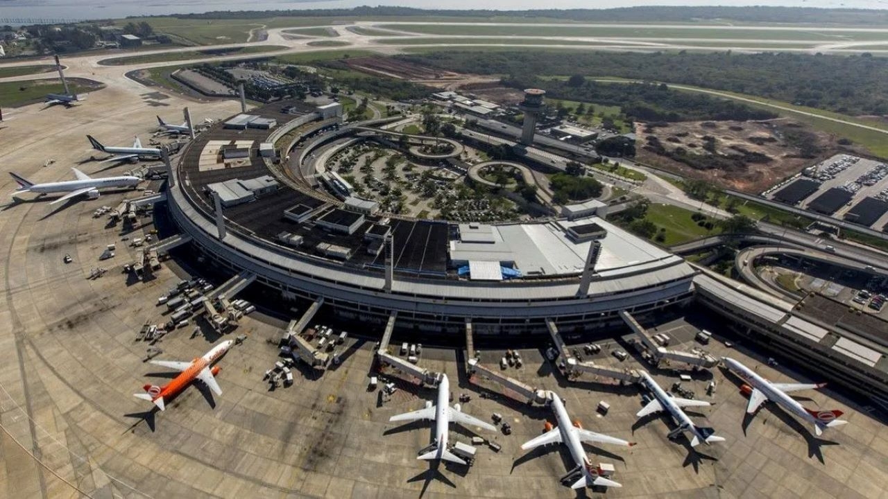 Aeroporto internacional do Rio tem aumento na frequência de voos no primeiro dia útil após a troca
