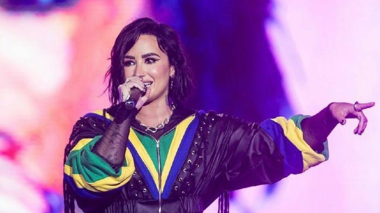 “A Very Demi Holiday Special”: especial natalino de Demi Lovato será lançado em dezembro
