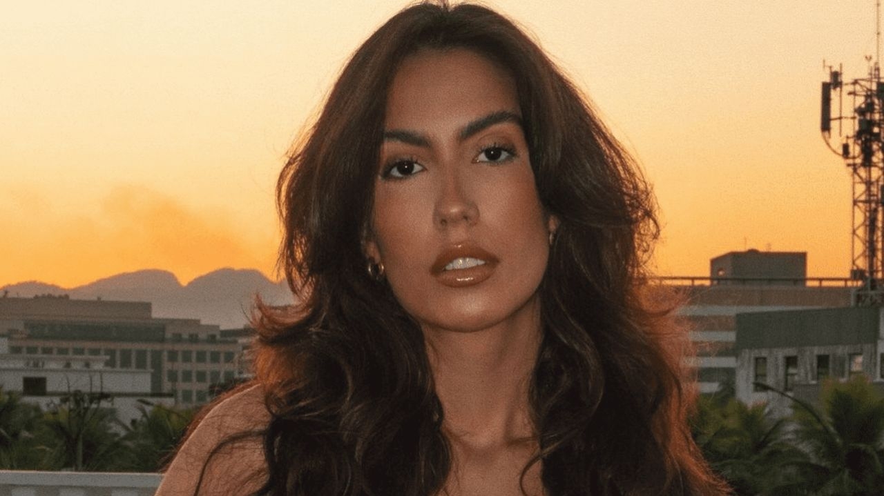 Gabi Brandt anuncia mudança da casa do ex Saulo Poncio