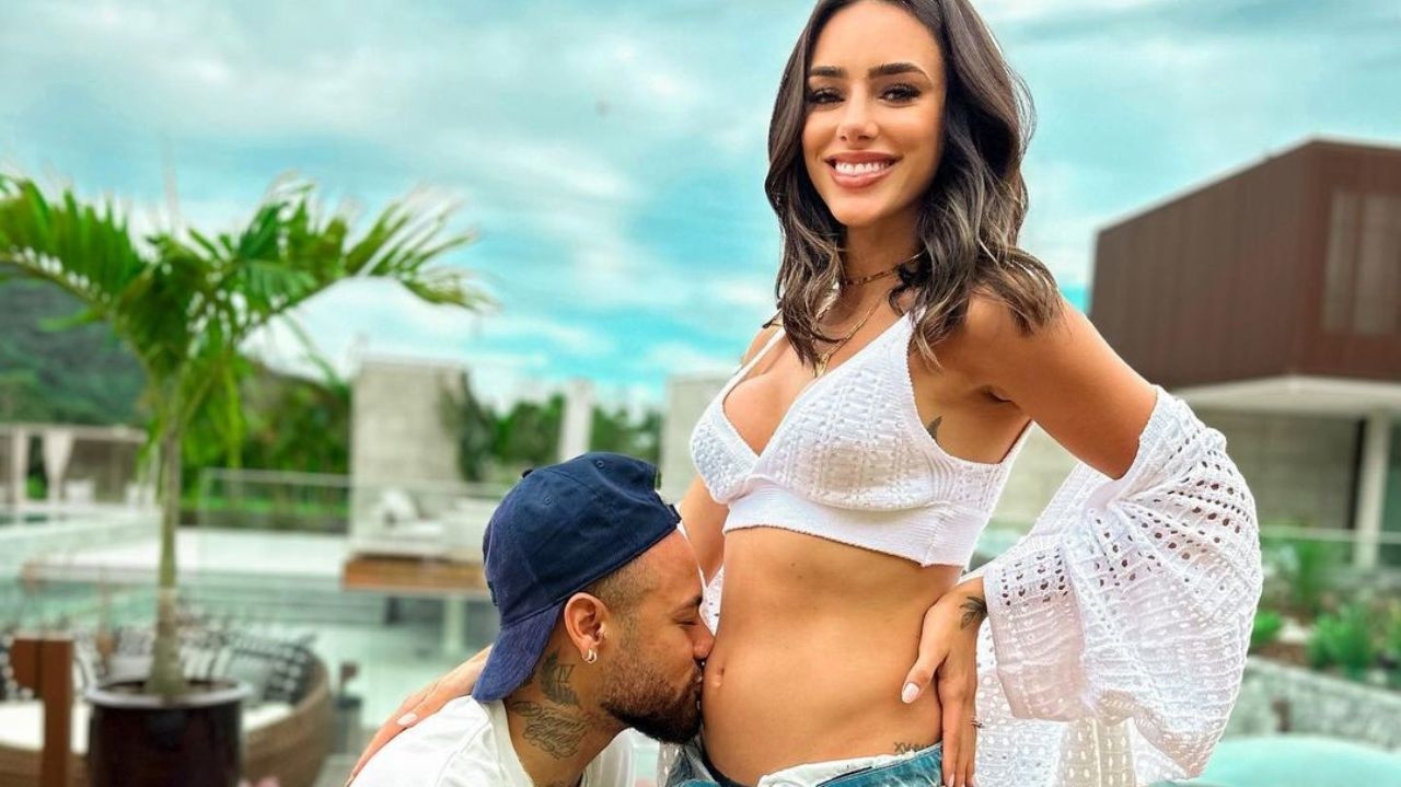 Nasce Mavie, segunda herdeira de Neymar Jr., segundo jornalista
